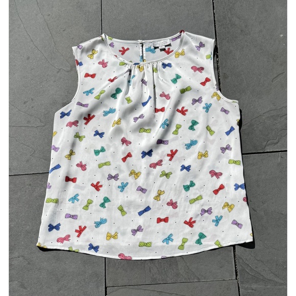 Tahari Tops - Tahari‎ White Bow Print Satin Shell Sz Medium